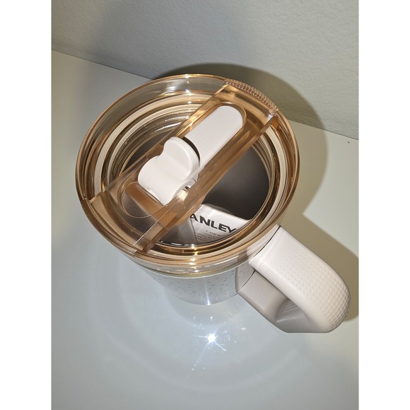 Stanley The Cheers Quencher H2.0 Flowstate Tumbler - Prosecco Shimmer, 40oz - Picture 8 of 11